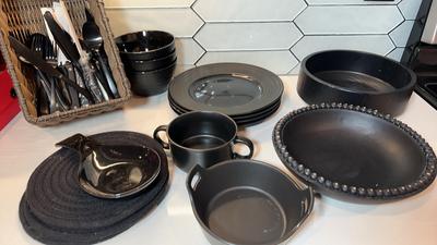 Everyday Modern Black Dining Ware