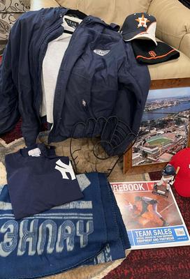 MLB Gear & Decor