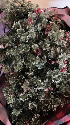 Pinecones & Berries Flocked Tree