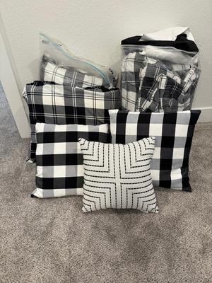 Cremieux Black & White Buffalo Check Bed Set, Queen 