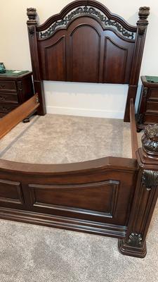 Messina Estates Liberty Furniture Queen Size Bed Frame