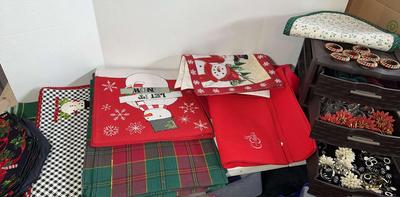 Christmas Table Mats & Napkin Rings