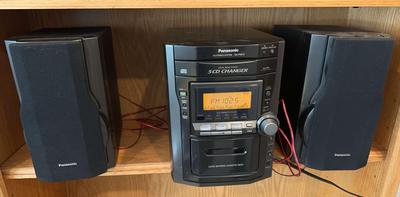 Panasonic Bookshelf CD Stereo System