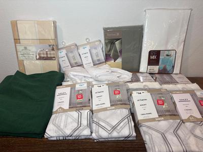 9 NIP Curtain Panels, 3 NIP Tablecloths & 2 Green Tablecloths 