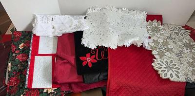 Christmas Table Runners