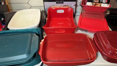 Stoneware & Glass Casserole Pans