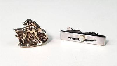 Hickok hunting dog cufflink pearl tie clip
