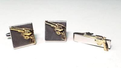 Foster gun pistol cufflinks and tie clip