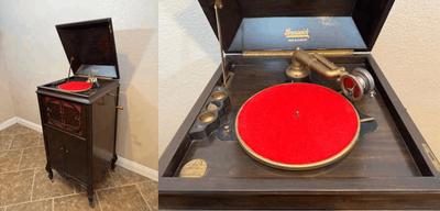 Brunswick Model 117 Upright Phonograph | circa 1918–1924
