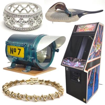 Sale Photo Thumbnail #3: BAYSIDEAUCTIONS.COM - Jewelry, Toys, Decorative Arts & Trains Online Auction - Ends 9/6