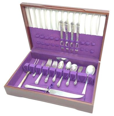Sale Photo Thumbnail #20: 31 Pc Sterling Silver Royal Crest Castle Rose Set