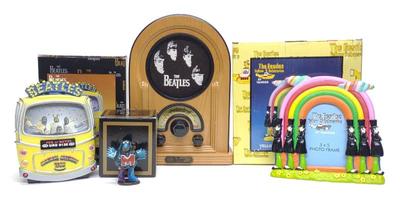Sale Photo Thumbnail #175: (4) The Beatles Radio, Gartlan Fig. & Photo Frames