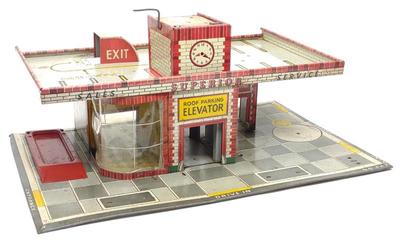 Sale Photo Thumbnail #255: 1949 T. Cohn Tin Superior Service Gas Station Toy