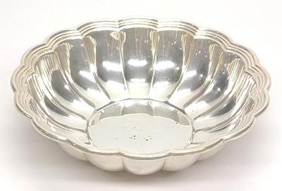 Sale Photo Thumbnail #28: Sterling Silver Gorham 10" Scalloped Serving Bowl