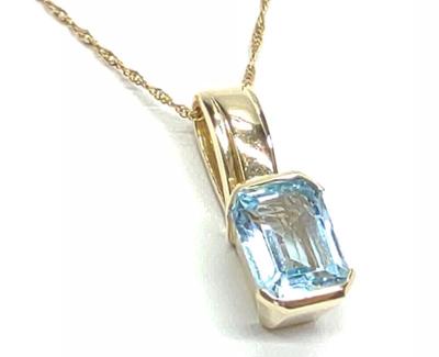 Sale Photo Thumbnail #110: 14K Gold 3.4ct Topaz Pendant & Twist Rope Chain