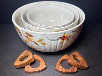Hall's Superior Jewel Tea Autumn Leaf Nesting Mixing Bowls Vintage Set of 3