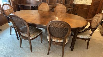 Vintage Dining Room Table With Six Chairs & Leaves