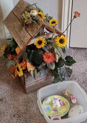 Spring patio decorative items