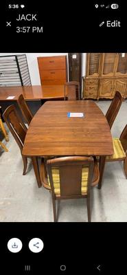 MCM DINING ROOM SET AT OFFSITE LOCATION 