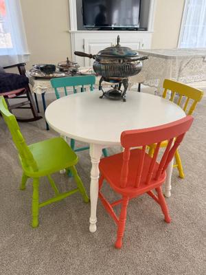 Kids Play Table - 30”diameter x 22”h