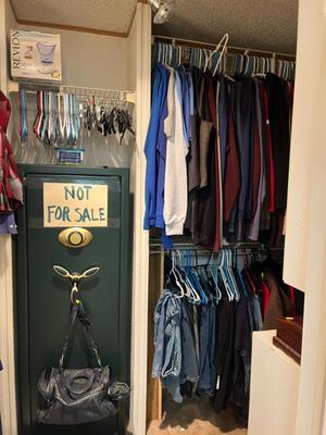 Sale Photo Thumbnail #369