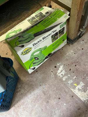 Sale Photo Thumbnail #309