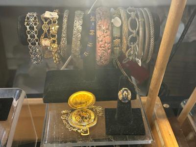 Sale Photo Thumbnail #114