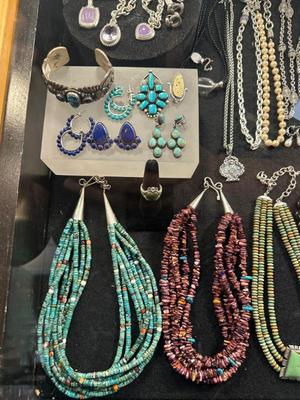 Sale Photo Thumbnail #133