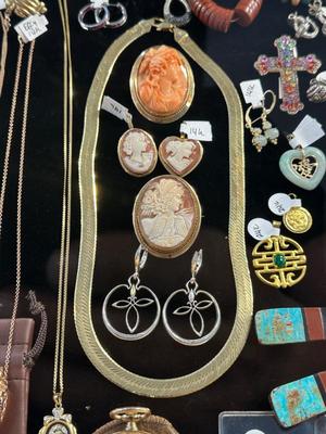 Sale Photo Thumbnail #119
