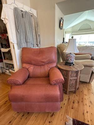 Sale Photo Thumbnail #731