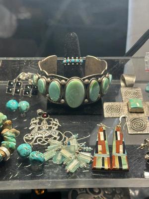Sale Photo Thumbnail #138