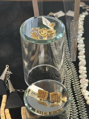 Sale Photo Thumbnail #118