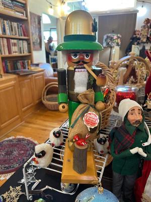 Sale Photo Thumbnail #341