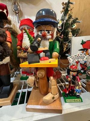Sale Photo Thumbnail #244