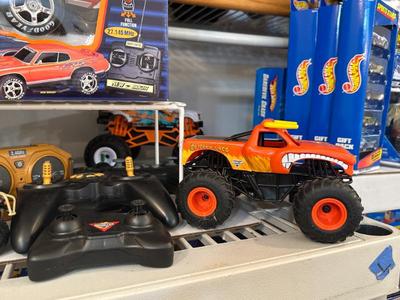 Sale Photo Thumbnail #647
