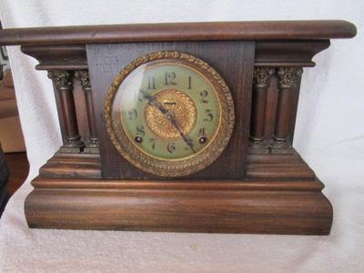 Sale Photo Thumbnail #39: Mantle Clock - 10"Hx16"W