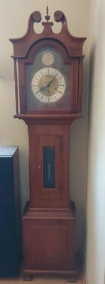 PETITE DANEKER GRANDMOTHER CLOCK