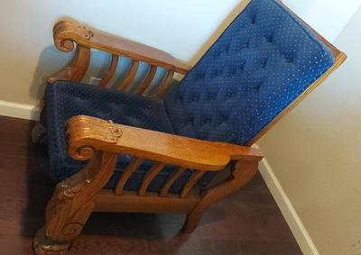 UPHOLSTERED VINTAGE CHAIR