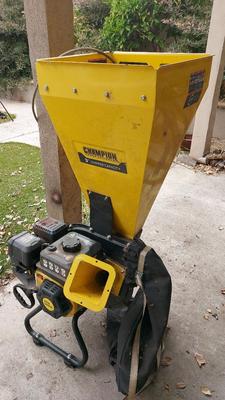 CHAMPION POWER EQUIPMENT 3-INCH PORTABLE CHIPPER SHREDDER 