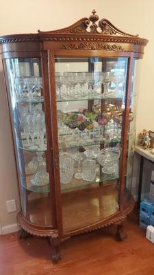 ANTIQUE WOODEN CHINA CABINET WITH GLASS SHELVES (ITEMS INSIDE NOT AVAILABLE)