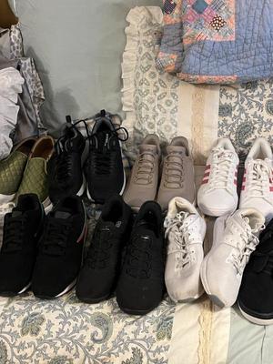 Sale Photo Thumbnail #25