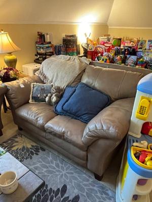 Sale Photo Thumbnail #385