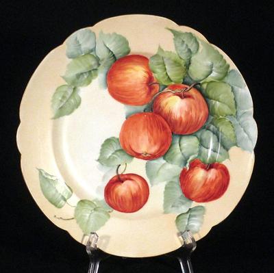 Sale Photo Thumbnail #16: Multiple lots of ceramics, including hand-painted porcelain