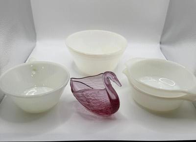 Lot (4) Vintage Fire-King & Federal Heat Proof Bowls & Rose Fenton Swan
Lot #: 114