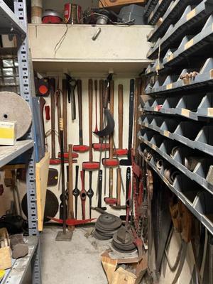 Sale Photo Thumbnail #706