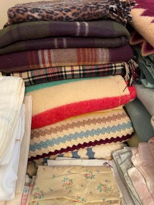 Sale Photo Thumbnail #578