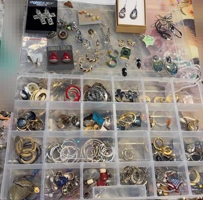 Miscellaneous Earrings 