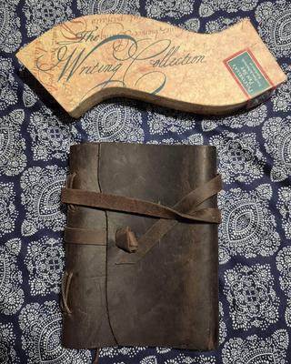 Leatherbound Journal With Pulcinella Pen Set