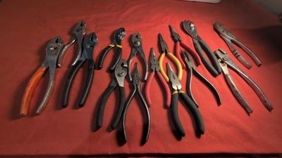 Pliers