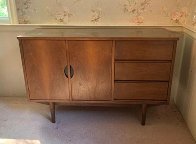 Sale Photo Thumbnail #8: Mid-Century small size Stanley walnut sideboard